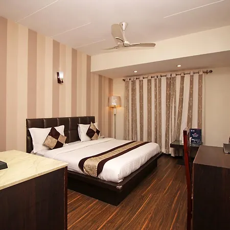 Hotel The City Square Agra